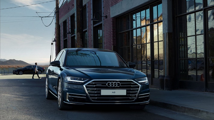 Audi A8